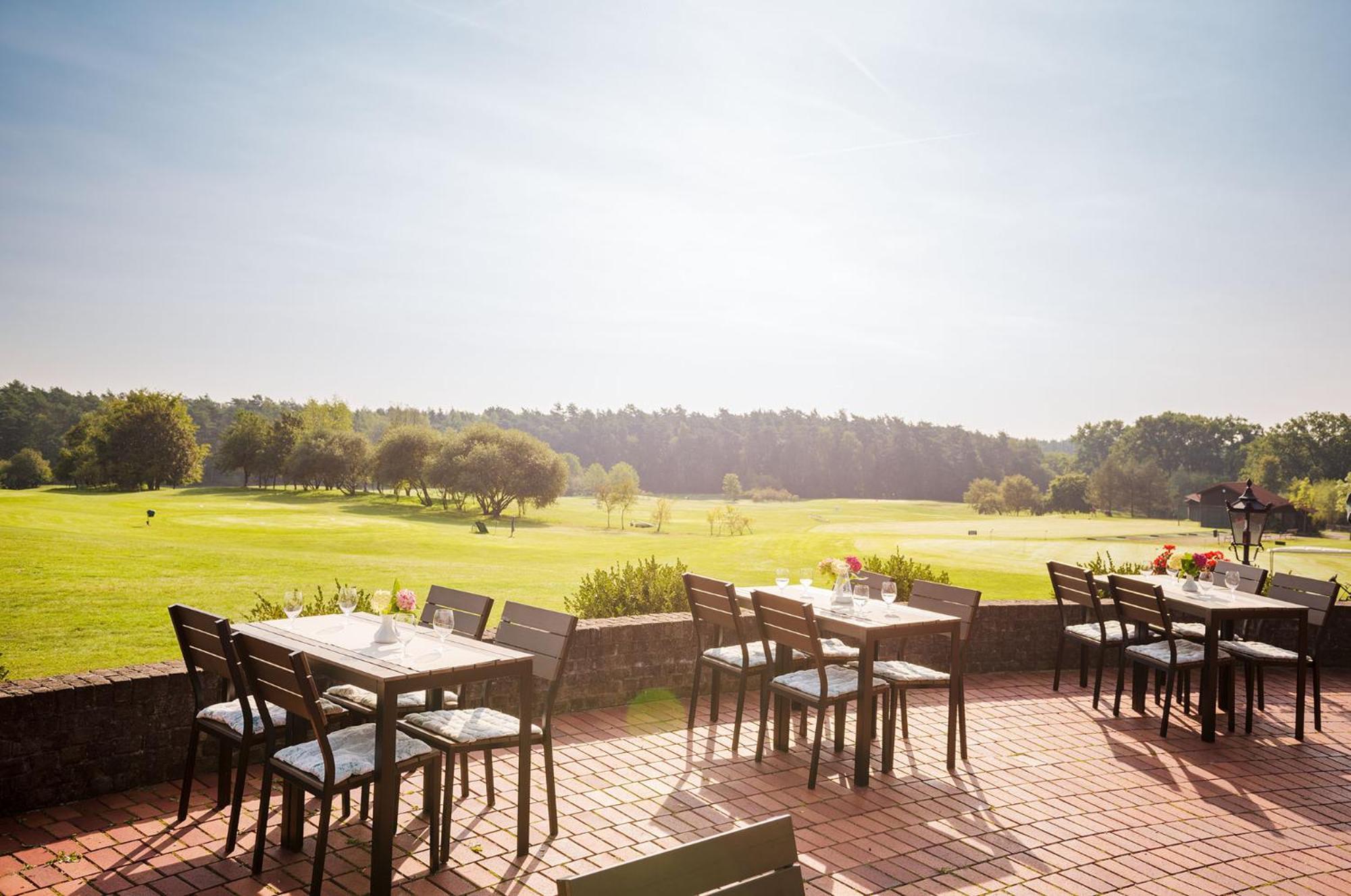 Hotel Reindahls Wilkendorf Bagian luar foto